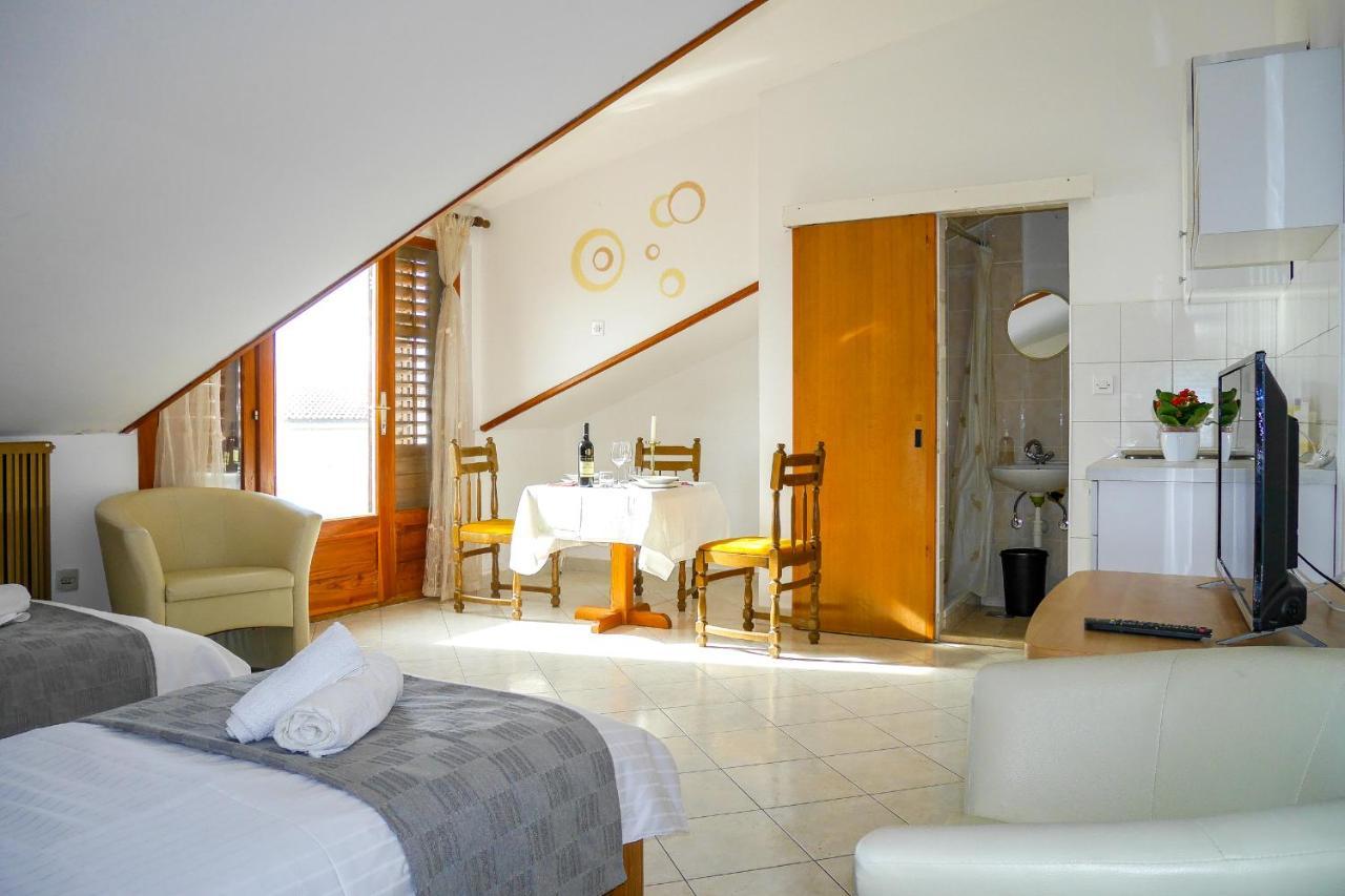 Apartments Beach Dugi Rat Εξωτερικό φωτογραφία
