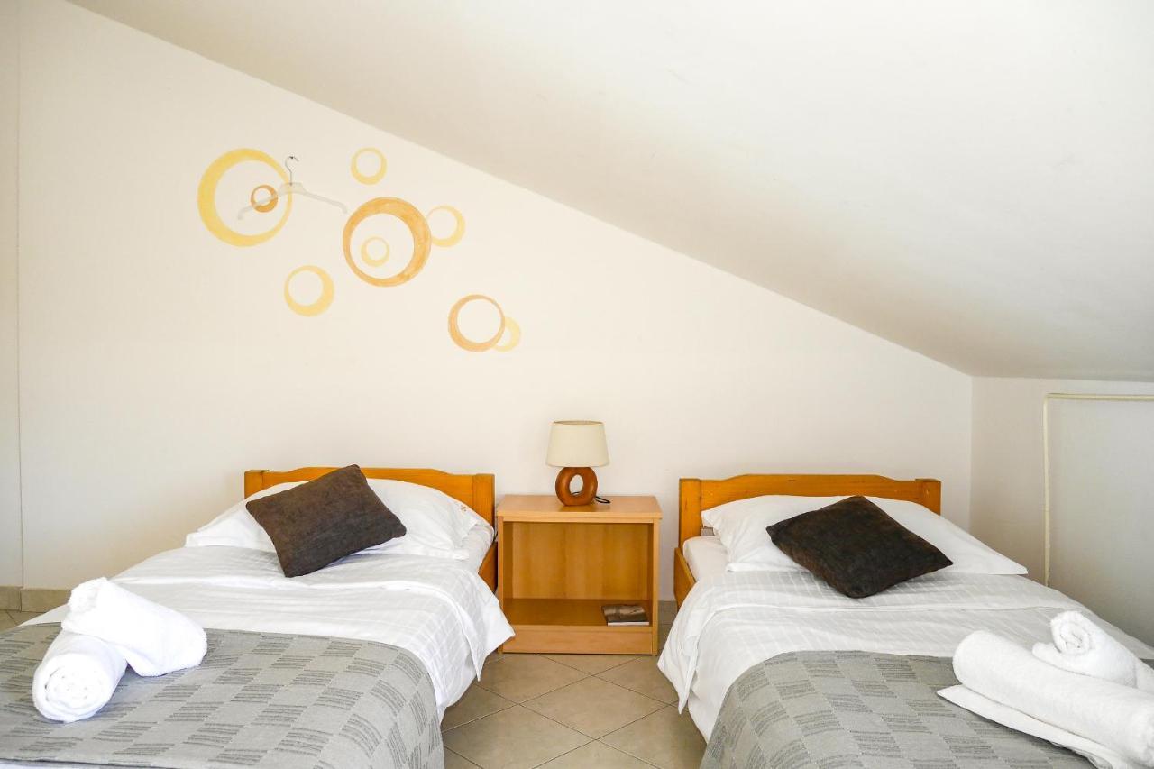 Apartments Beach Dugi Rat Εξωτερικό φωτογραφία